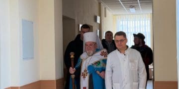 свяченою водою