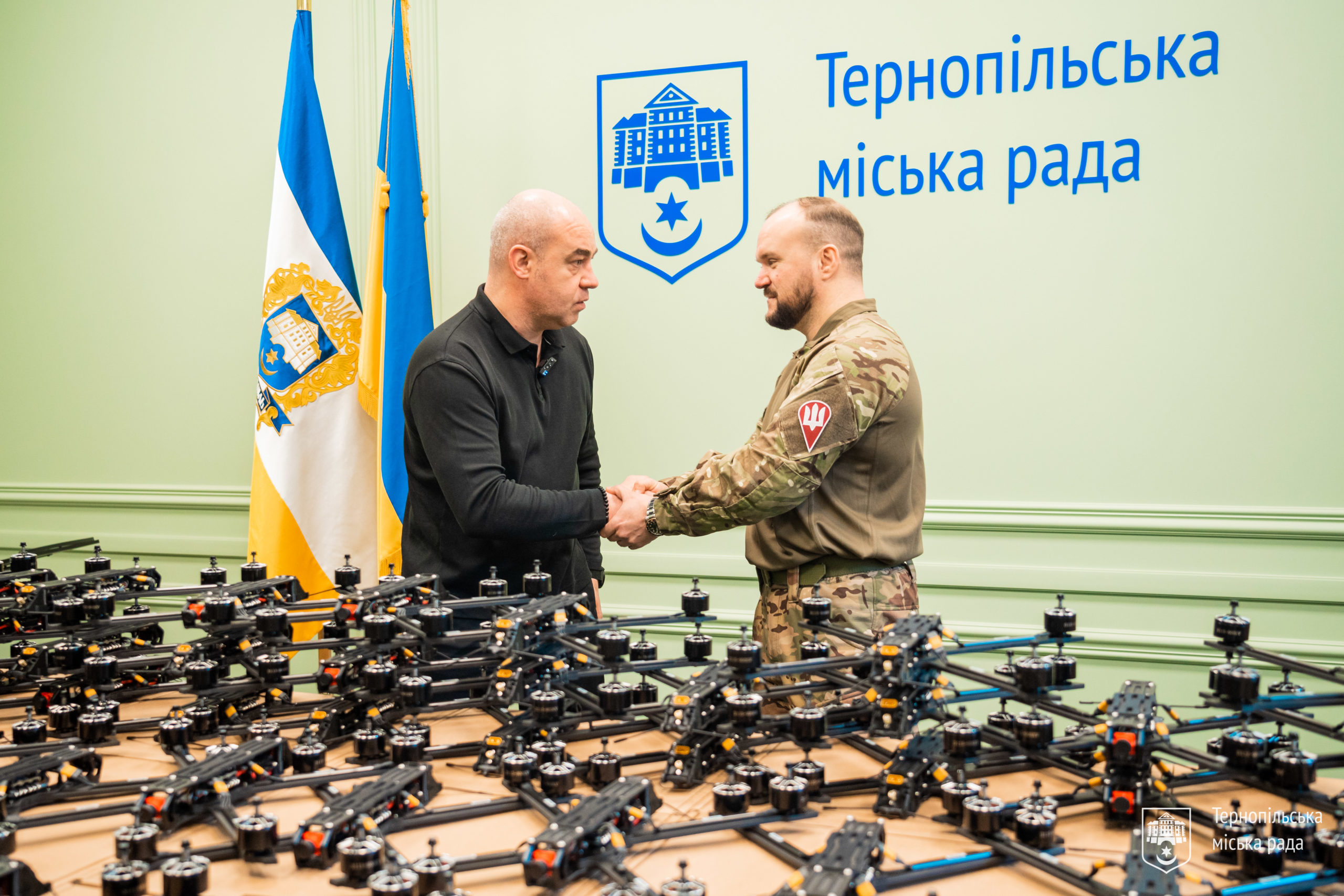 Тернопіль для ЗСУ: сотня ударних FPV дронів зміцнює оборону десантників