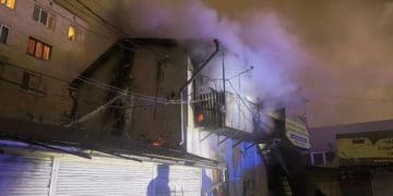 У Тернополі рятувальники ліквідували пожежу на вулиці Торговиця