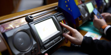 Верховна Рада продовжила воєнний стан та мобілізацію до 9 травня