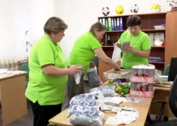 У Тернопільському центрі молоді та спорту вкотре зібрали допомогу для військових