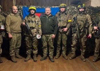 Бригадний генерал Володимир Шведюк нагородив бійців 155 ОМБр