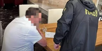 Підприємець уник покарання за хабар голові обласної ради