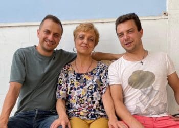 У відомого тернопільського священника померла мама