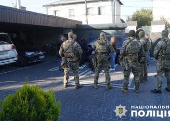 Слідчі Тернопільщини завершили розслідування щодо чоловіків, яких підозрюють у переправленні через кордон