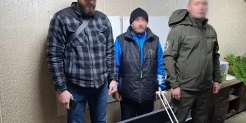 Іноземця, який влаштував погром у центрі Тернополя, депортували з України