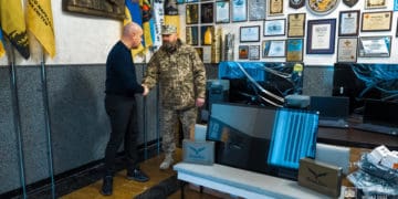 Тернопіль передав 83-му батальйону ТРО зарядні станції та ноутбуки: Сергій Надал