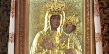 ікону Матері Божої Зарваницької
