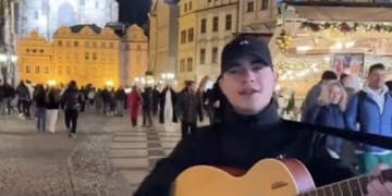 Вова Циган виступає