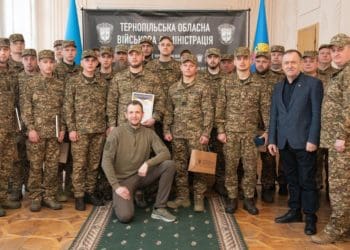 Чотирнадцять нацгвардійців отримали нагороди в Тернополі