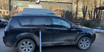 На території лікарні в Тернополі під колесами автівки загинув пенсіонер