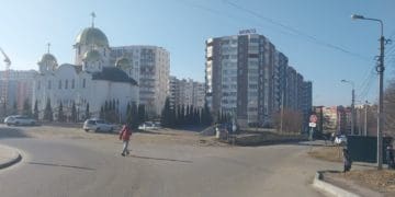 Біля популярної церкви в Тернополі розпочали будівництво: що зводять і чому без інформації?