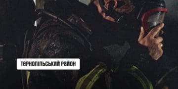 На Теребовлянщині надзвичайники врятували з пожежі двох жінок з інвалідністю