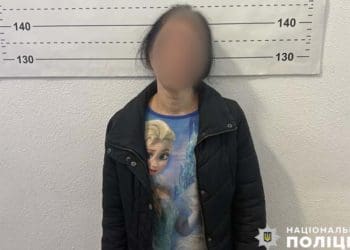 підозрюють у скоєнні умисного вбивства