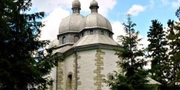 Доля храму під загрозою: у Залужжі на Тернопільщині громада бореться за святиню