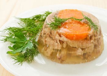 Правильний рецепт холодцю на Великдень