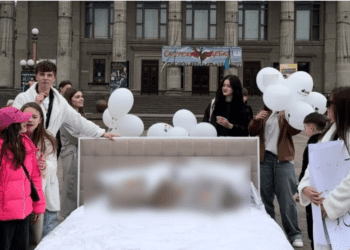 У Тернополі оштрафували меблевий магазин за незаконну рекламу