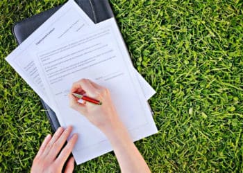 реєстраторка