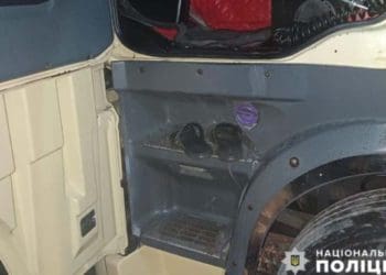 На автостоянці для вантажівок біля Тернополя виявили мертвого чоловіка