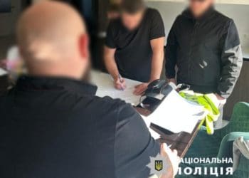 Оформив фіктивну інвалідність, щоб не служити: поліція та СБУ викрили посадовця КМДА на ухиленні від мобілізації