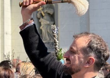 освятили вербу