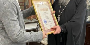 Співак із Тернополя Володимир Трач отримав Благословенну грамоту від митрополита Епіфанія