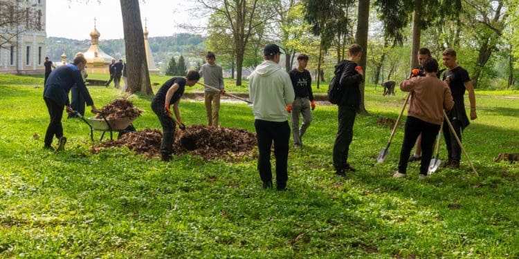 Вишнівецький парк отримує нове життя: стартував транскордонний проєкт з ревіталізації історичної спадщини