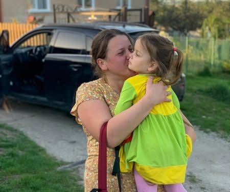 Трирічна дівчинка з Кременеччини самостійно пройшла 10 км лісом і вижила