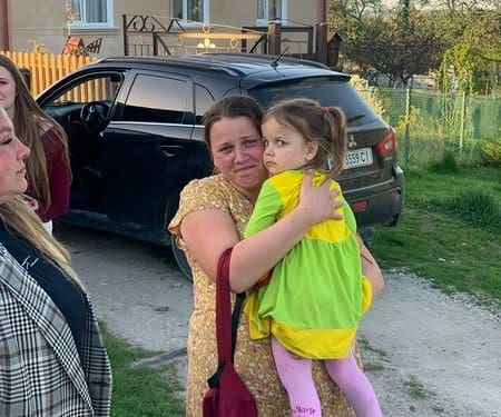 Трирічна дівчинка з Кременеччини самостійно пройшла 10 км лісом і вижила