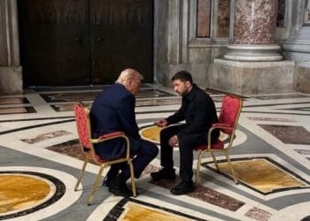 У Ватикані Президент Зеленський провів розмову з Президентом Трампом