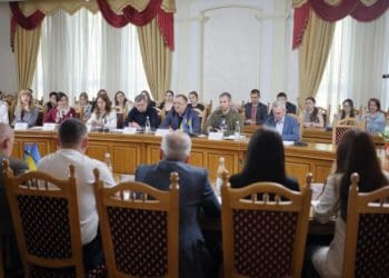 Тернопільщина зміцнює міжнародні зв’язки: в ЗУНУ відбулася конференція «Громади без кордонів»