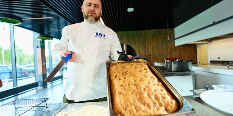 Відомий піцайоло з Тернопільщини Віталій Колошиць виступив на національній кулінарній події у Києві