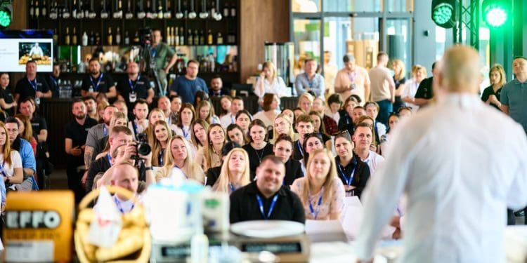 Відомий піцайоло з Тернопільщини Віталій Колошиць виступив на національній кулінарній події у Києві