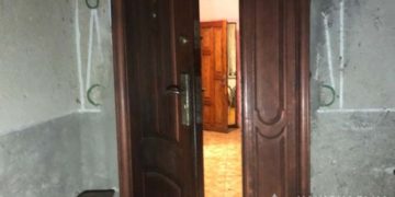 У Микулинецькій громада донька ножем поранила батька в спину