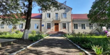 Курівецьку гімназію реорганізують у початкову школу через нові вимоги до фінансування