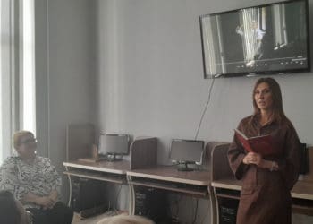 Тернопільська викладачка Ольга Петришин презентувала дебютну збірку поезій