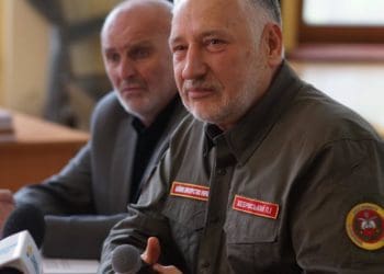 Про політику