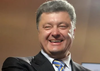 Порошенко лише за рік війни заробив 4,6 млрд грн: це його заробіток за 30 довоєнних років, – декларація