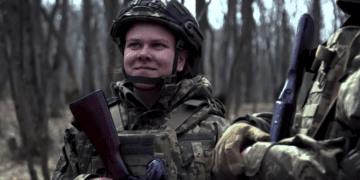 21-річна Вероніка підписала контракт із ЗСУ: «Захищати – це про гідність і віру в майбутнє»