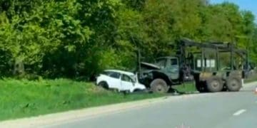 На Кременеччині внаслідок лобового зіткнення госпіталізували батька і 15-річного сина