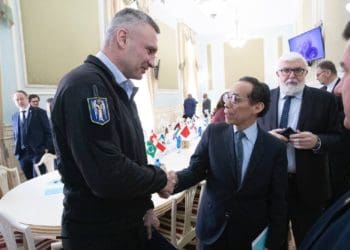 Віталій Кличко зустрівся з дипломатами 38 країн світу з питань допомоги Україні та інвестицій