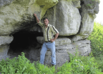 На сторожі спадщини: історик і спелеолог Володимир Добрянський розповів про скарби Тернопільщини