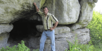 На сторожі спадщини: історик і спелеолог Володимир Добрянський розповів про скарби Тернопільщини