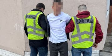 14 тисяч доларів за «відстрочку»: на Кременеччині викрили схему торгівлі впливом у ТЦК.