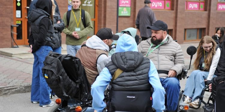 У Чорткові організували першу безбар’єрну екскурсію для гостей на кріслах колісних