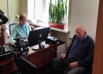 отримав паспорт