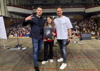 У Тернополі гурт “СКАЙ” зібрав понад 220 тисяч гривень на нейромікроскоп для міської лікарні