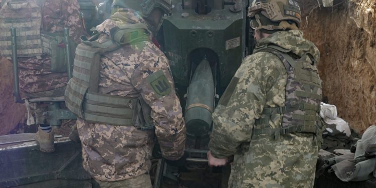 Розрахунок тернопільських артилеристів гаубиці FH70 наближає Україну до перемоги