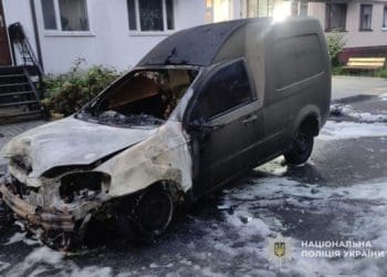 У Тернополі суд покарав диверсантів, які підпалили авто військового на замовлення спецслужб РФ