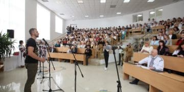 Голова обласної ради Богдан Бутковський відзначив медичних сестер Тернопільщини